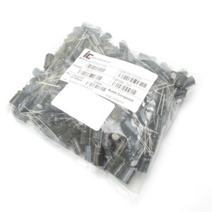 Illinois Capacitor 687CKH016M 680uF, 16V Capacitor, 200pcs Illinois Capacitor 687CKH016M 680uF, 16V Capacitor, 200pcs