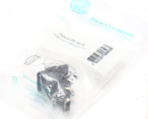 Neutrik NAHDMI-W-B HDMI 1.4 Feedthrough Adapter Neutrik NAHDMI-W-B HDMI 1.4 Feedthrough Adapter