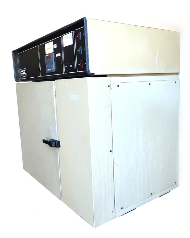 Cincinnati Sub Zero BZ-1.6-033-H/AC Temperature Chamber