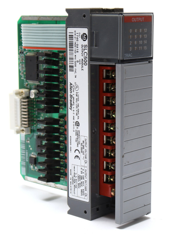 Allen-Bradley 1746-OA16 SLC500 Discrete AC Output Module