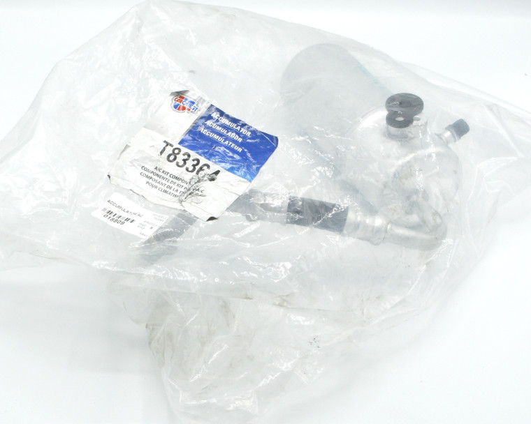 Carquest T83364 A/C Accumulator with Hose Assembly
