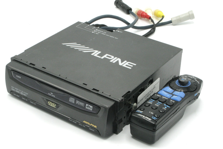 Alpine DVA-5205 In-Dash DVD/CD Player w/Remote Control