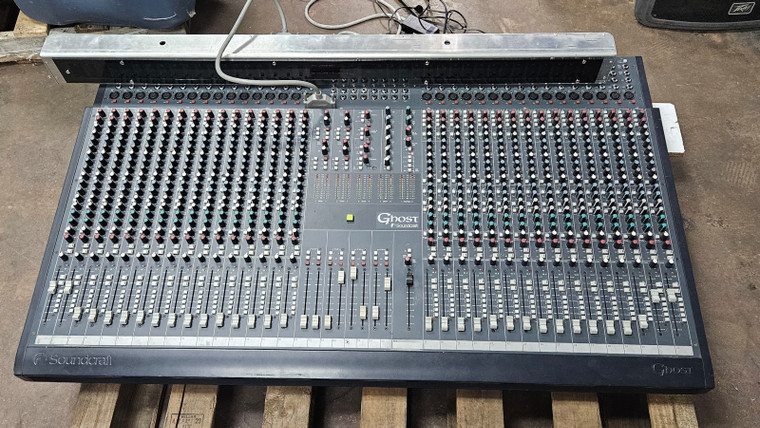 Soundcraft GHOST LE 32 Channel, 8 Group Analog Recording Mixer