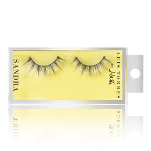 【美品】THE WHALE'S EYELASH Amazon.com: VAVALASH W-shaped Eyelash Extension 3D Premade