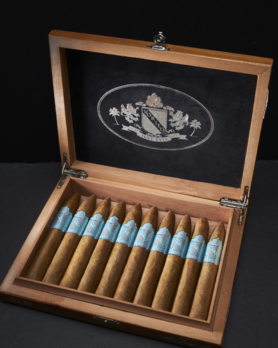 Torpedo: 6 x 52
| Connecticut Wrapper
| Box of 10 Cigars  