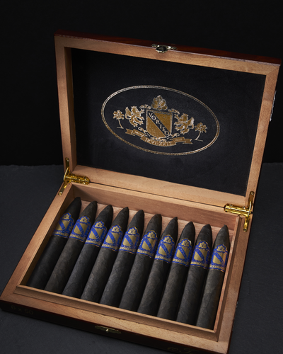 Torpedo: 6 x 52
| Maduro  Wrapper 
| Box of 10 Cigars   