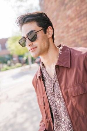 bl white shirt