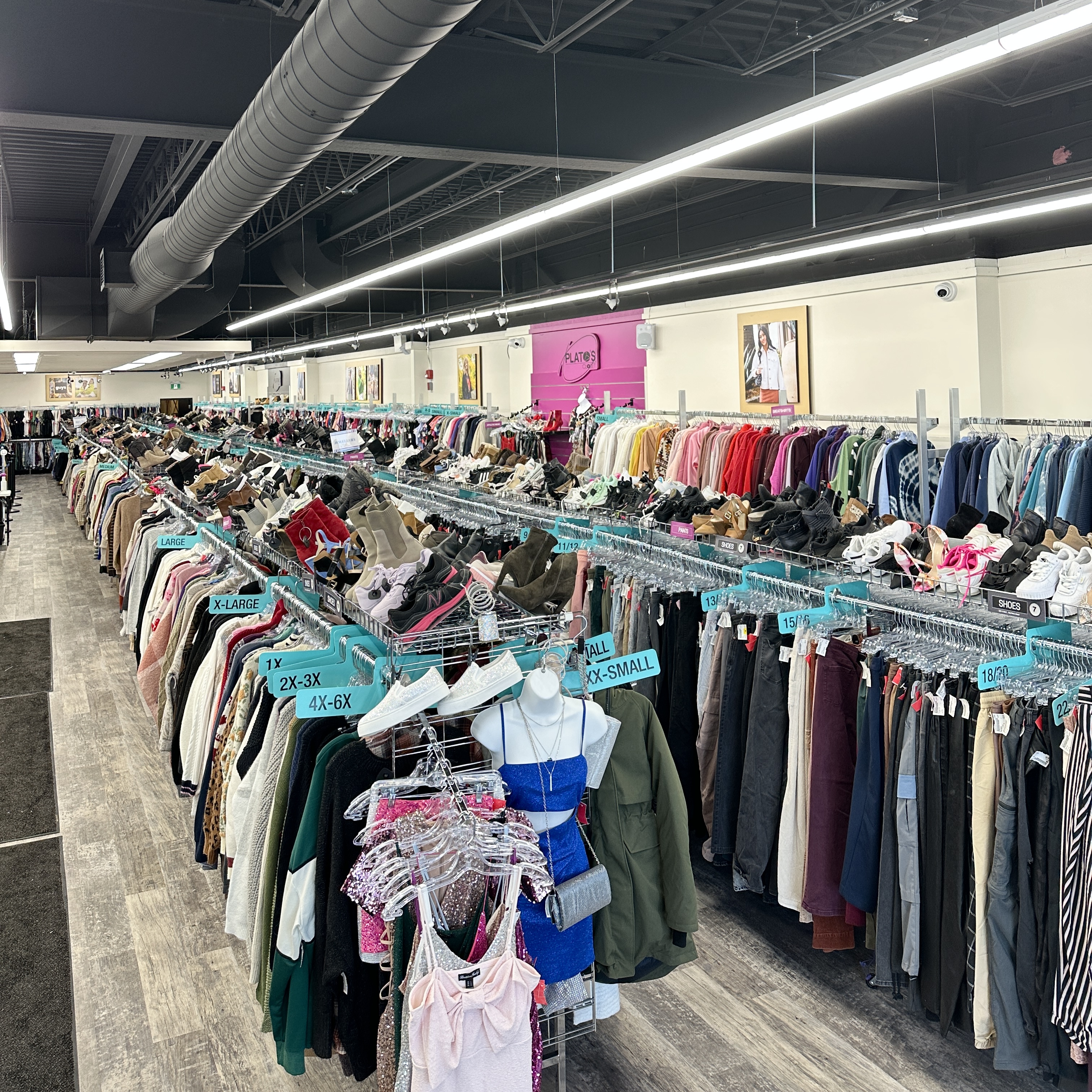 Buys and Sells Teen Clothes and Accessories | London, ON  North, ON