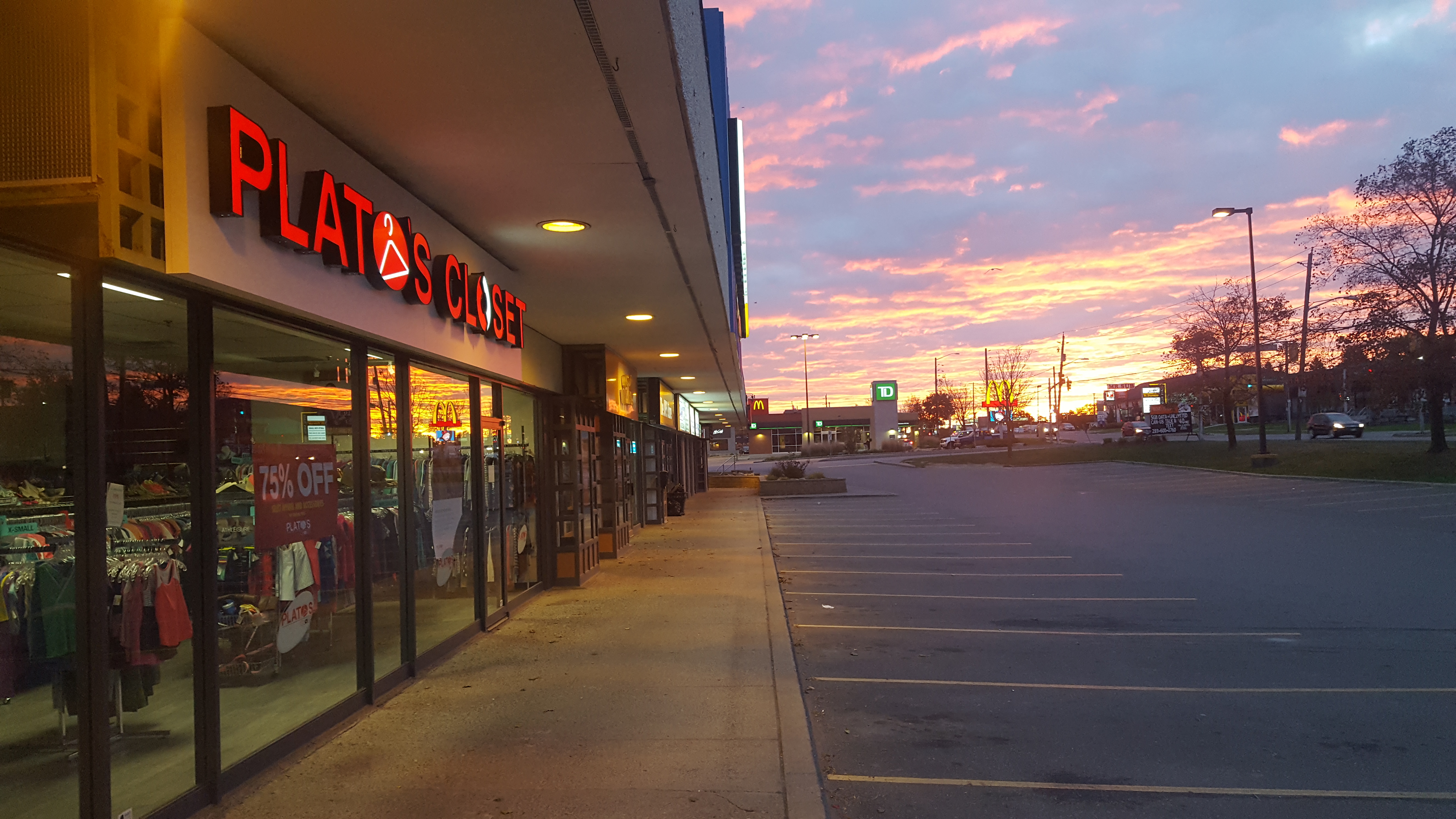 Store image
