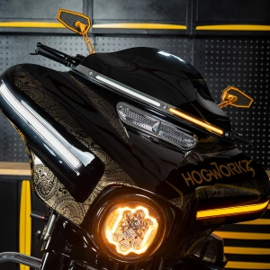 Hogworkz Lumipro LED Windshield Trim for '14-24 Harley Davidson FLH Touring and '14-25 TriGlide Models (Select Finish)