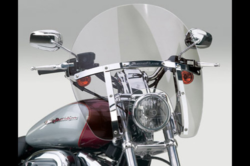 National Cycle SwitchBlade Windshield for FL Softail  Models w/ NO H-D Lightbar Installed - Chopped, Clear Style