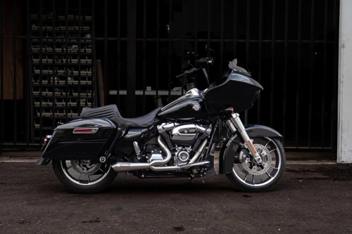 Cone Performance Exhaust 2 into 1 Sweeper for '17-Up Harley Davidson Touring Models (Select Finish)