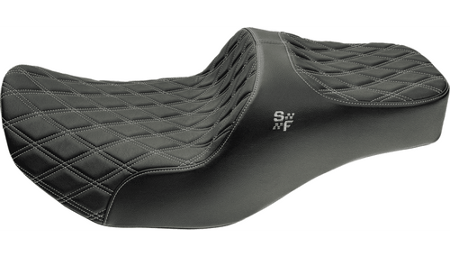 Slyfox Chariot Seat for '23.5-26 Harley Davidson Touring FLH/FLT - Silver Double Diamond Stitch - Silver Logo