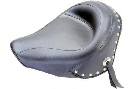 Mustang  Solo Seat  for Vulcan 800 '95-up & 800 Classic '96-up -Studded