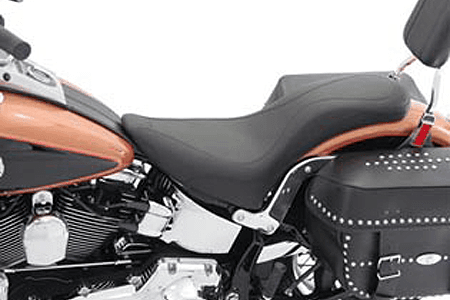 Mustang  Daytripper Seatfor Springer Classic '06-07  & Heritage Classic '07-15  (with Standard Rear Tire)