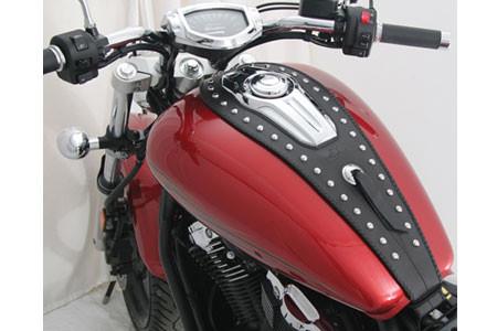 Mustang Tank Bib for Yamaha Stryker '11-17 - Studded