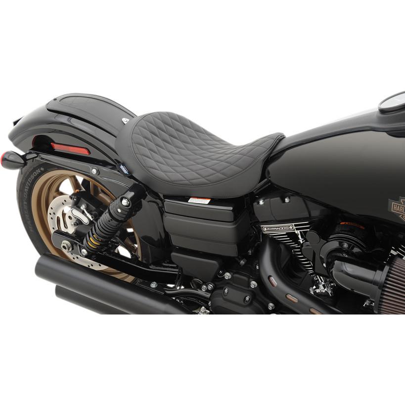 DRAGSPECIALTIESハーレーシート'06〜dynaダイナ Drag Specialties Low Solo Seat for Harley Davidson Dyna Models '06