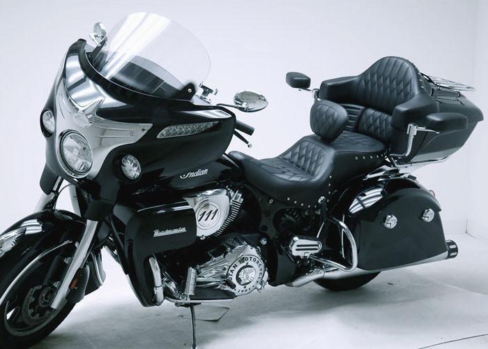 Mustang Passenger Armrest Side Panels for '15-Up Indian Roadmaster