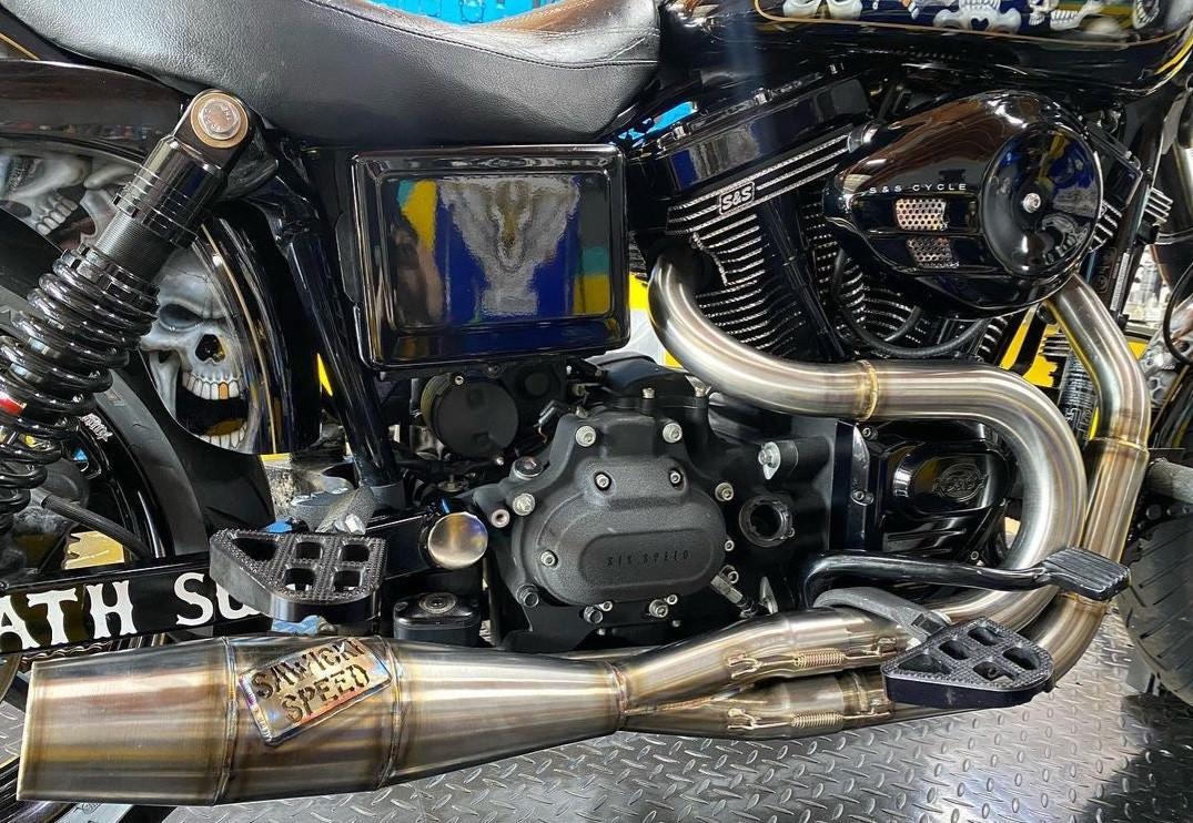 Sawicki Big Inch Shorty 2 into 1 Exhaust for '91-17 Harley-Davidson Dyna EVO/Twin Cam 5-6 Speed (Except for FLD/Switchback) Brushed Stainless with Welded End Cap