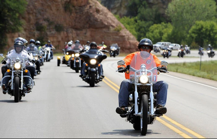 4 Common Ways Riders Break Motorcycle Traffic Laws