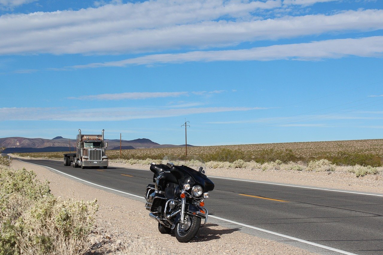 How to Find the Best Motorcycle Transport Services