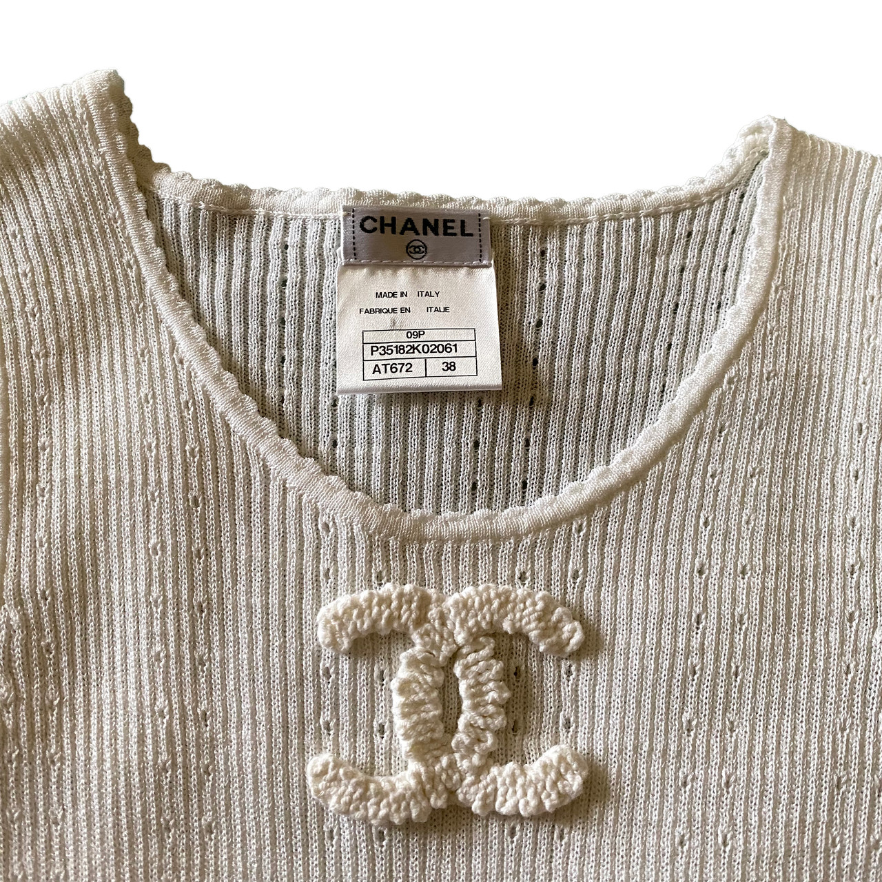 RARE VINTAGE CHANEL CC BLACK BEIGE KNIT CROP TOP