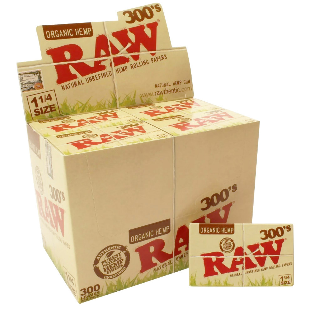 The Raw Organic 300's display box open with a single pack of papers next to it.
