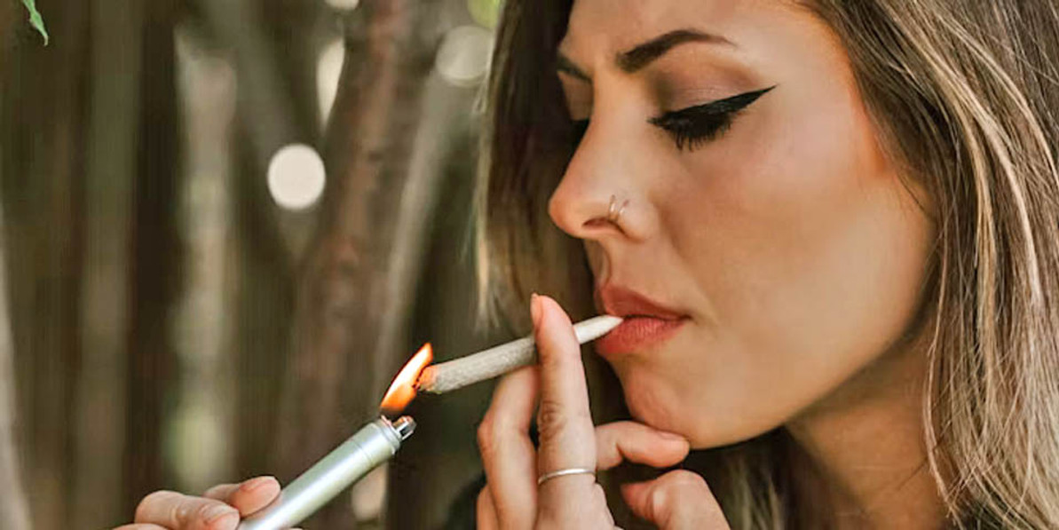 First Time Smoking? Beginner Tips for Girls Trying Weed