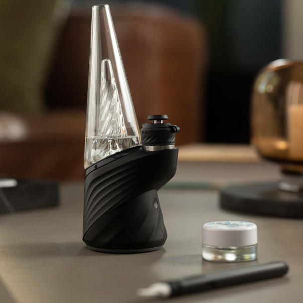 New Peak Pro Onyx E-Rig Vaporizer Size Comparison.