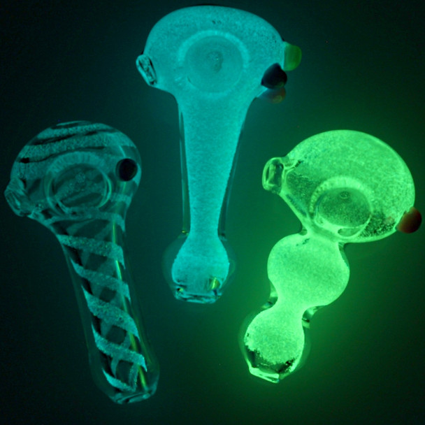 3.5" Glow in the Dark Pipe