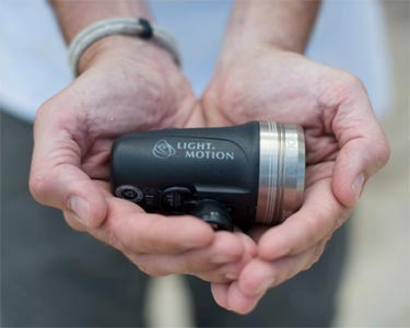 light-and-motion-sola-1200- light-and-motion-sola-1200-