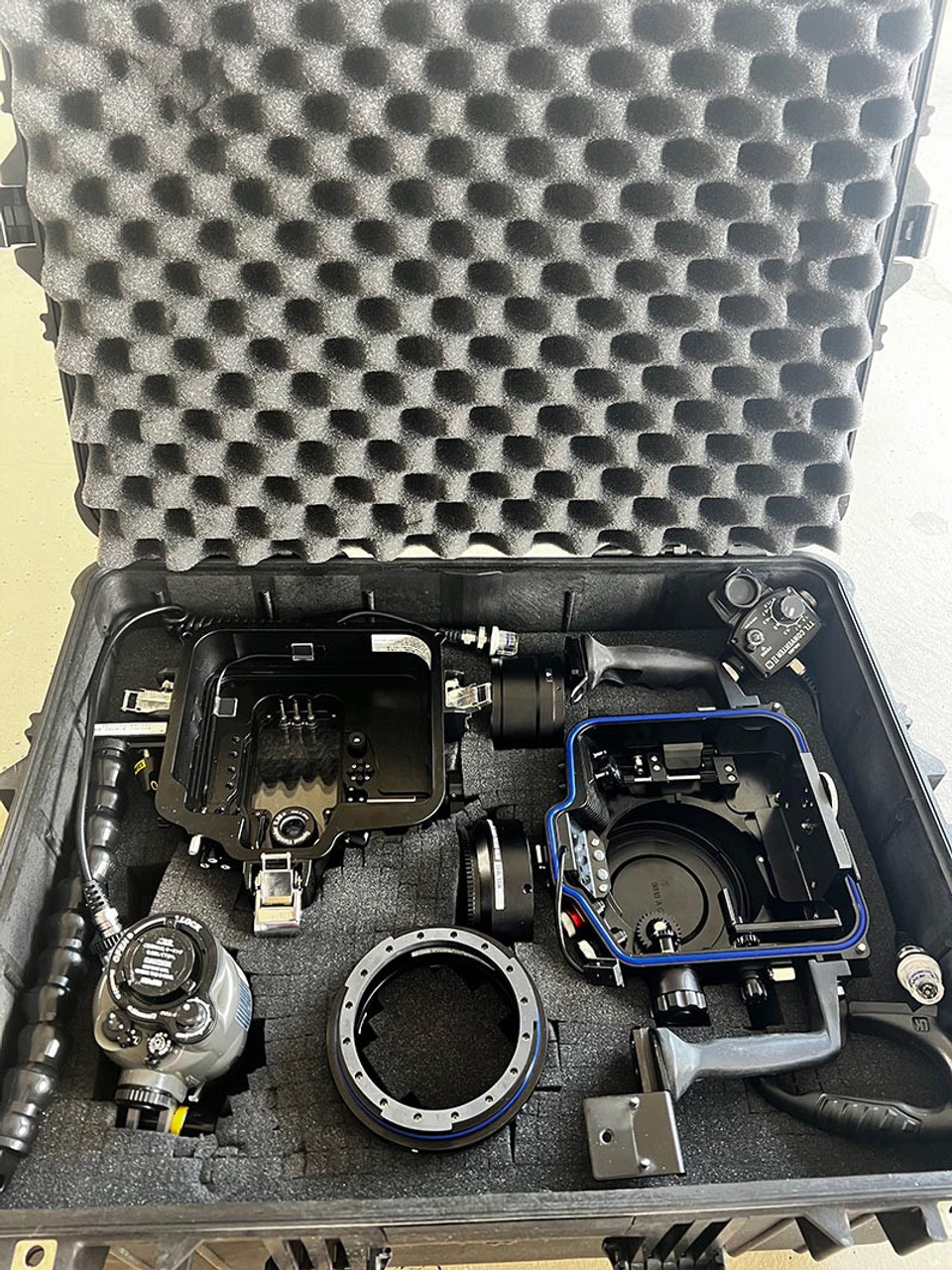 USED: Sea & Sea Nikon D80 Underwater Housing