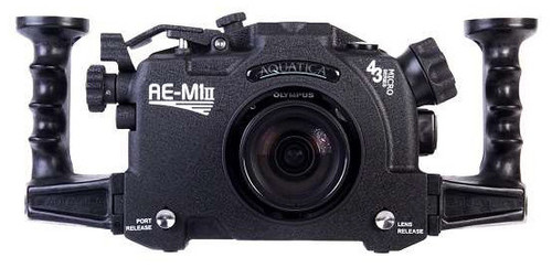 OLYMPUS EM1Mark2用ハウジングポート　PT-EP14 Olympus PT-EP14 Underwater Housing for OM-D E-M1 V6300660U000