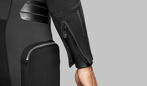 Waterproof W7 5mm Wetsuit with Back Zip for Men 