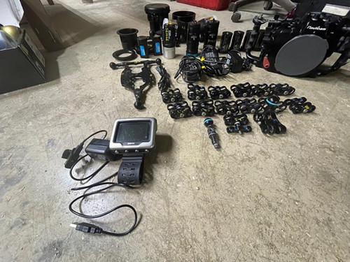 USED Nauticam Canon D70 Underwater Housing, Strobes and Lighting Kit