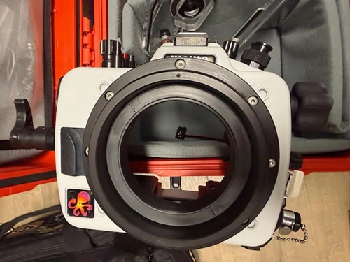 Ikelite USED Ikelite Canon EOS R5 Underwater Housing Deluxe Version - Complete Kit with Strobes & Accessories 