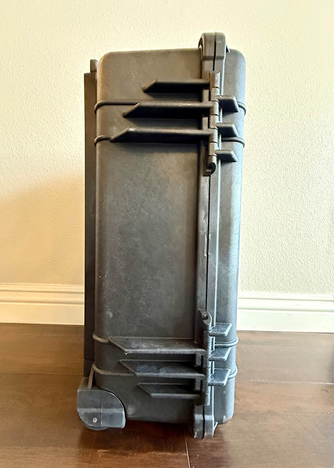 USED Pelican 1535 Air Carry-On Case w/TrekPak Dividers