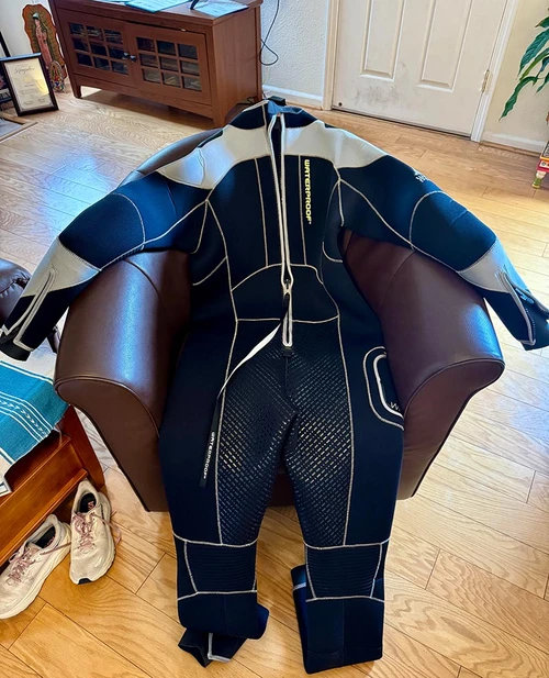 USED Waterproof W4 7mm Back Zip Wetsuit for Men (Size XXL/T)