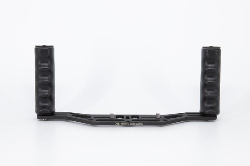 M67 port with wet wide-angle or macro lens and dual tray mounts