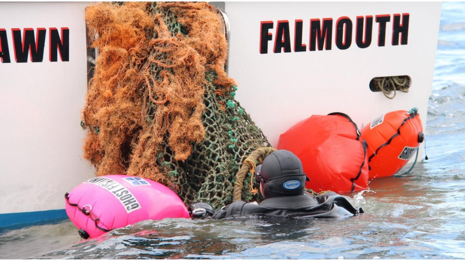 Halcyon Diver Lift bag Hero Image