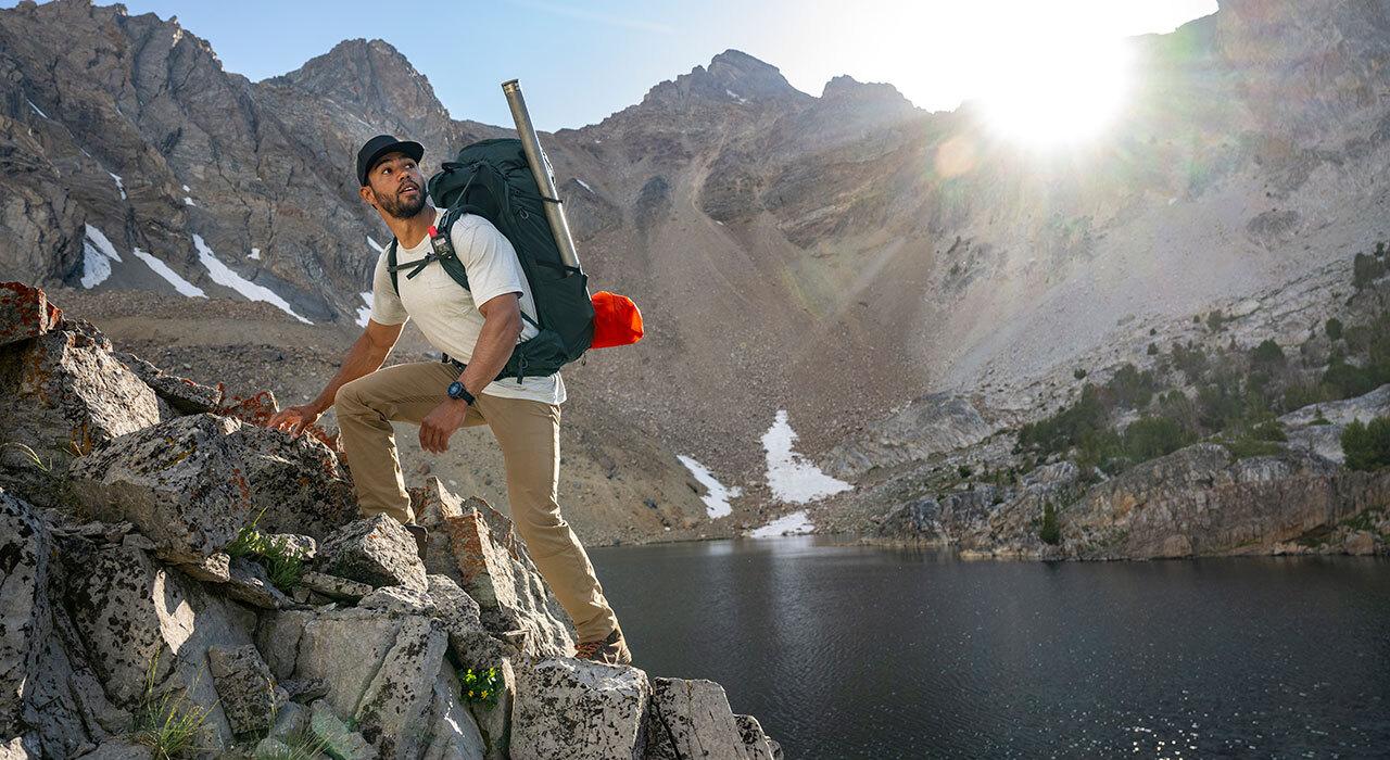 Garmin inReach Mini 3 Plus satellite communicator device