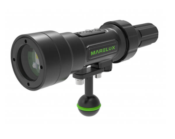 Marelux Lumiflux 1000 showing its wide white and red underwater focus light modes