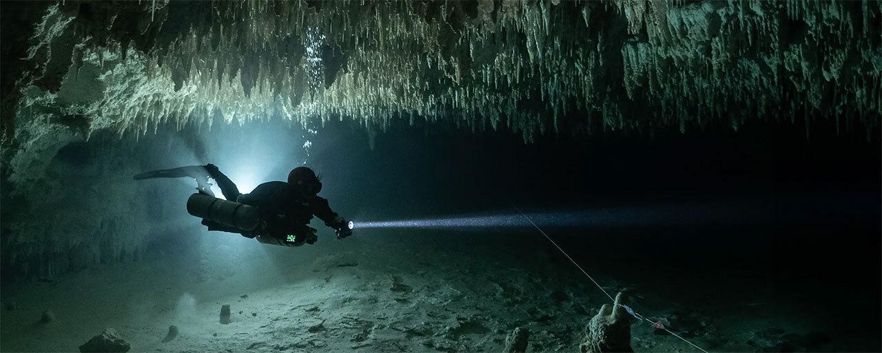 Shearwater Petrel 3 Dive Computer front view
