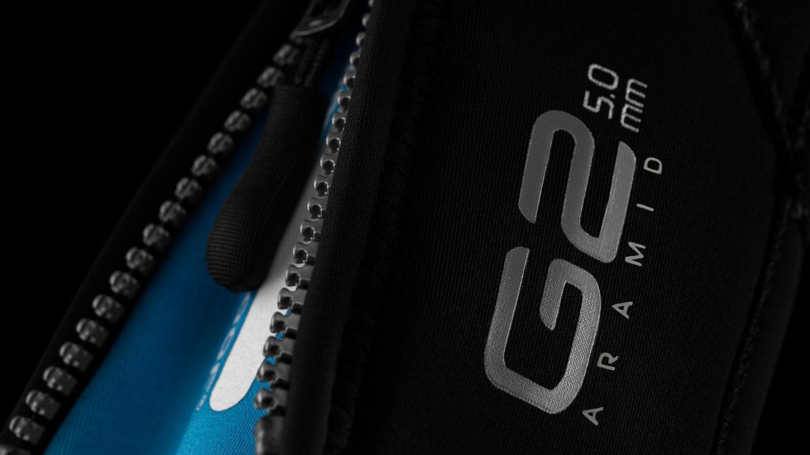 Waterproof G2 Dive Glove Hero Image