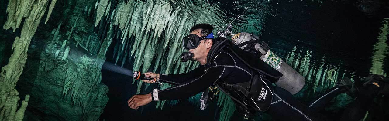 OrcaTorch ZD710 MKII powerful beam underwater