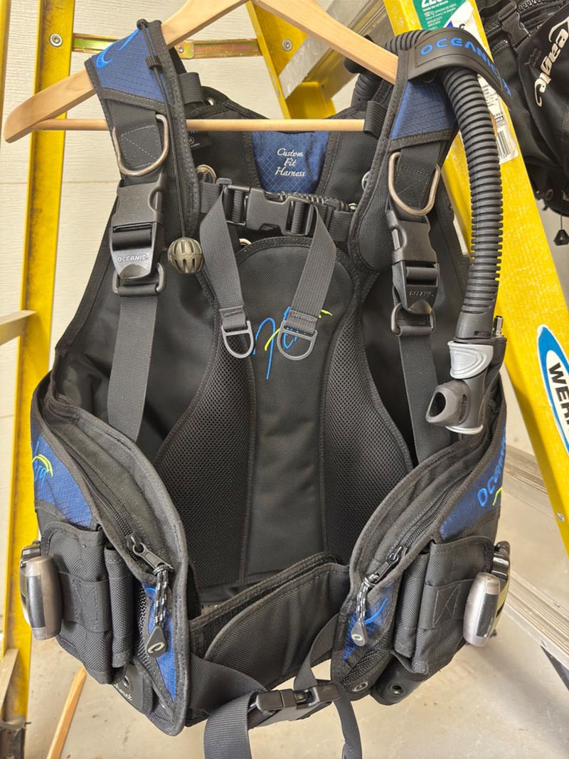 USED: Oceanic Hera BCD