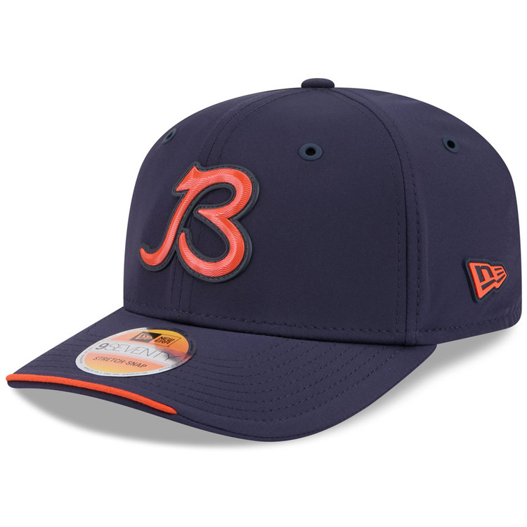 Chicago Bears 2026 Sideline 9SEVENTY™ Adjustable Stretch-Snap Hat