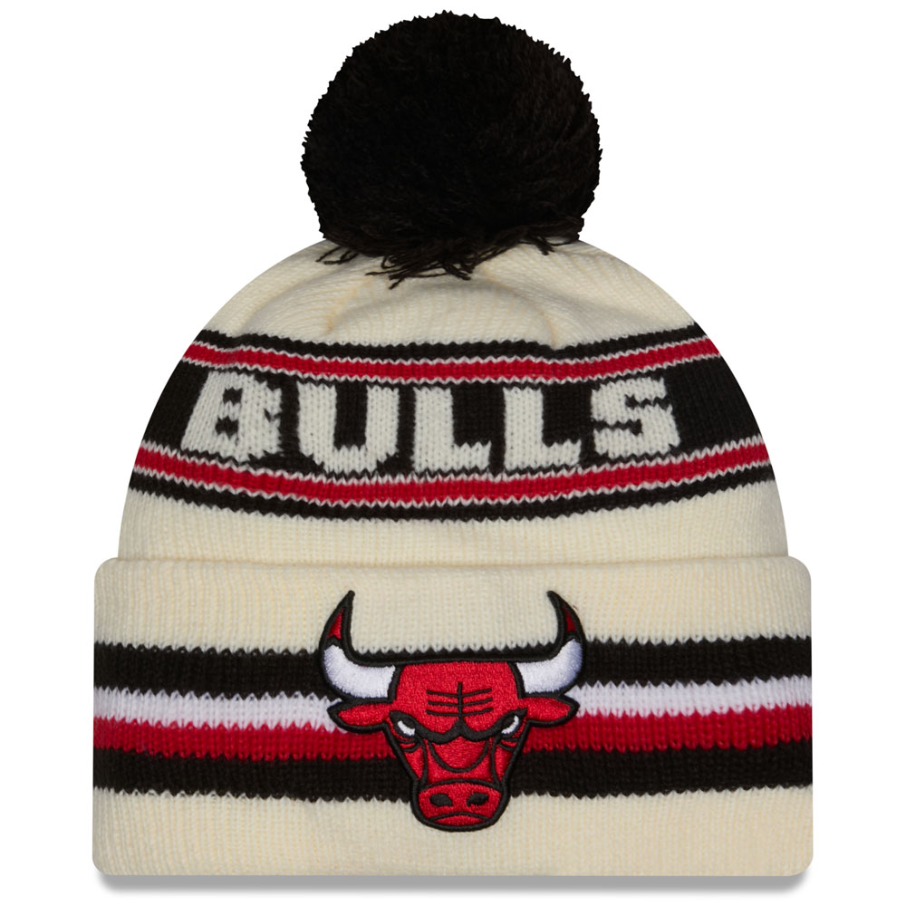 Chicago Bulls Classic Cuffed Pom Knit by New Era® | Official NBA®
