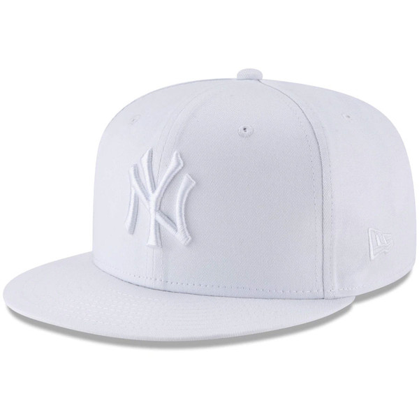 white yankees snapback