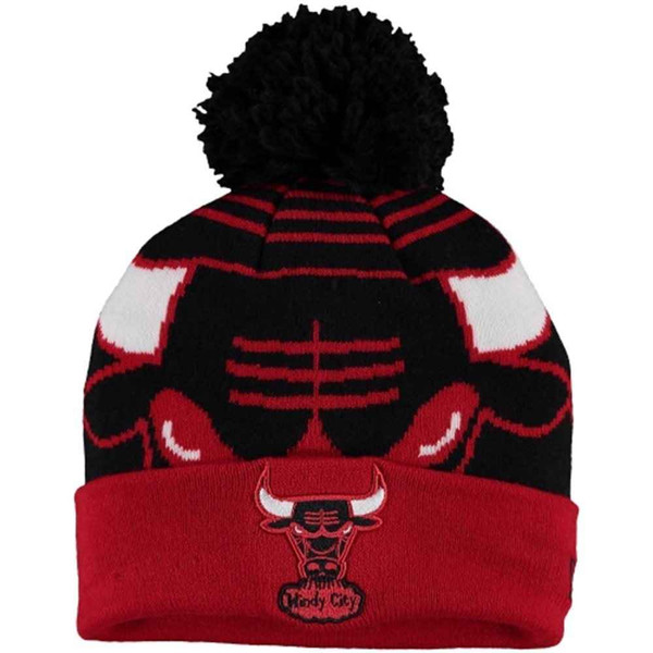 Chicago Bulls Logo Whiz Cuffed Knit Hat by New Era®